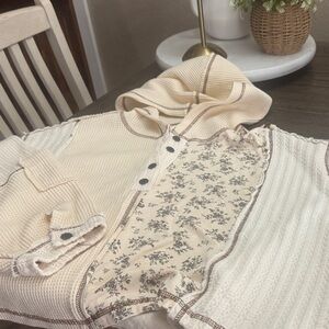 POL Cream Contrast-Stitch Hooded Sweatshirt